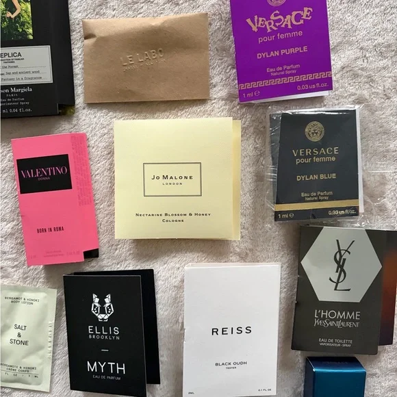 Deluxe Fragrance Sampler set - 18 pieces!! - Picture 3 of 5